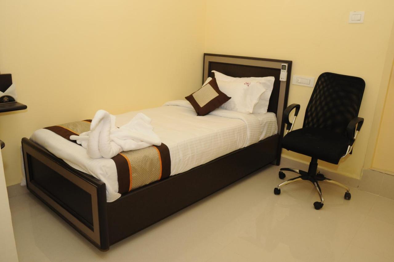 Salbala Inn Chennai Luaran gambar